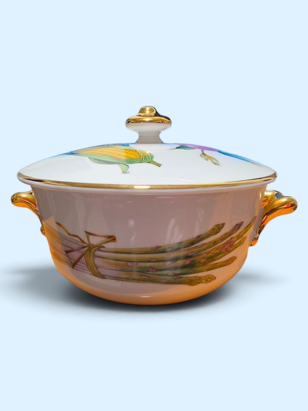 Beautiful vintage Royal Worcester Evesham Gold covered casserole dish, made in E